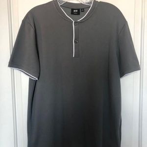 Men’s casual shirt